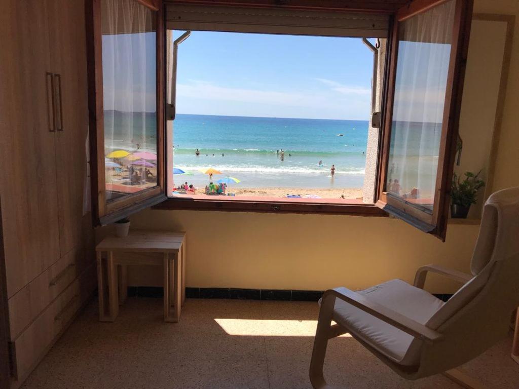 El Faro Apartaments Platja Llarga-Les Salines-Tgn Таррагона Экстерьер фото