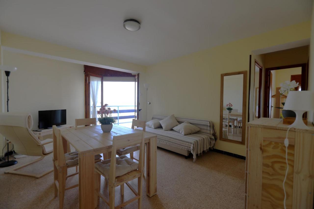 El Faro Apartaments Platja Llarga-Les Salines-Tgn Таррагона Экстерьер фото
