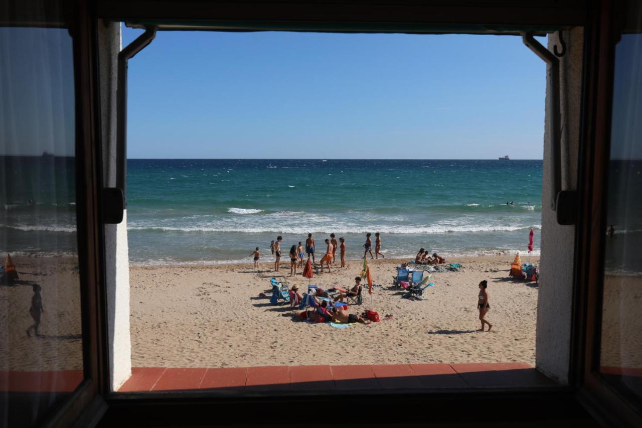 El Faro Apartaments Platja Llarga-Les Salines-Tgn Таррагона Экстерьер фото